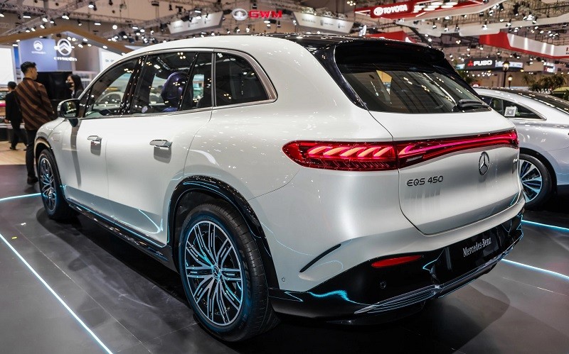 Cận cảnh Mercedes-Benz EQS 450 vừa ra mắt tại Indonesia, giá bán 5,5 tỷ đồng Cận cảnh Mercedes-Benz EQS 450 vừa ra mắt tại Indonesia, giá bán 5,5 tỷ đồng