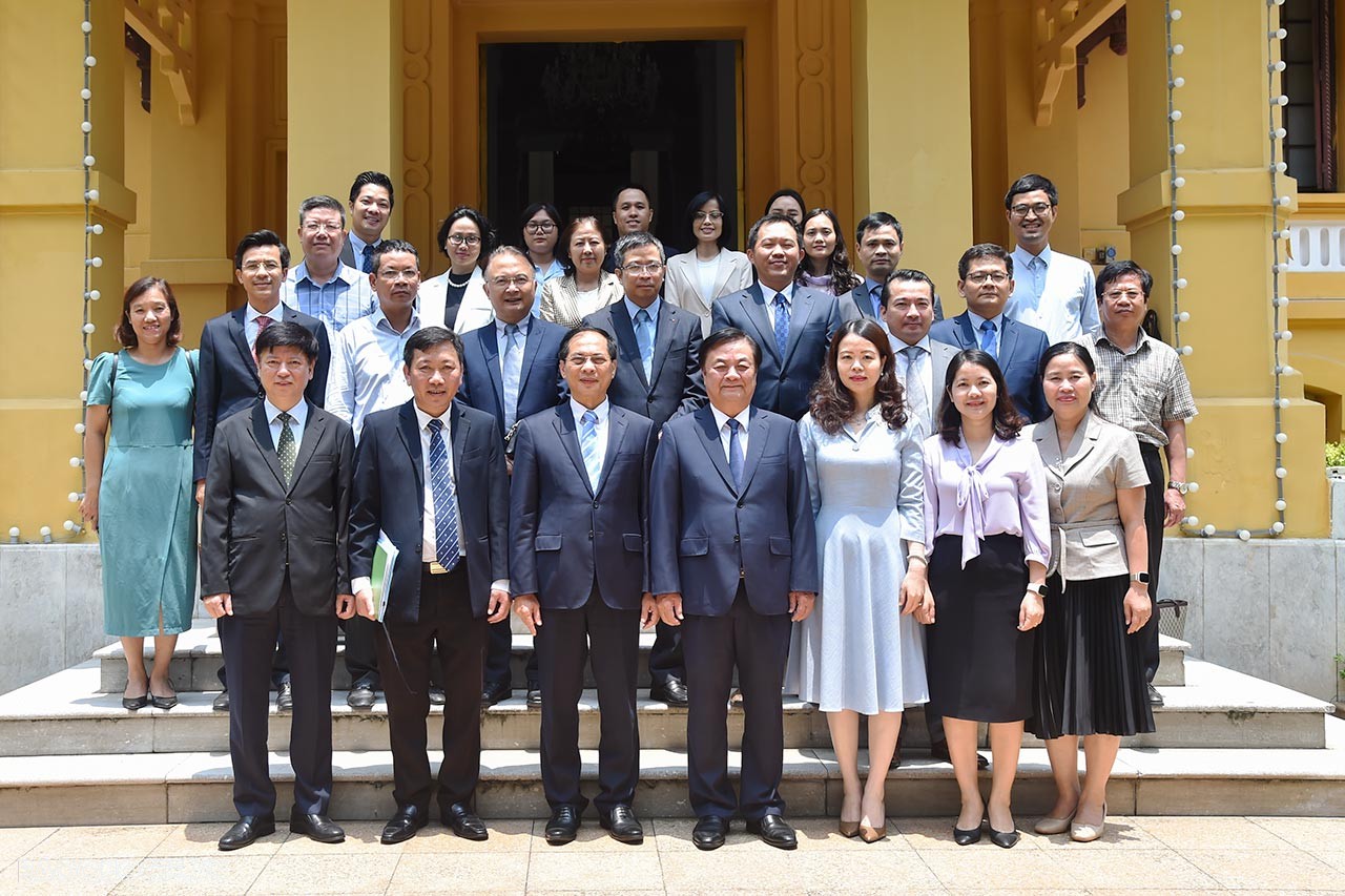 Bộ Ngoại giao-Bộ NN&PTNT ký kế hoạch hành động về ngoại giao kinh tế thúc đẩy phát triển ngành nông nghiệp Bộ Ngoại giao-Bộ NN&PTNT ký kế hoạch hành động về ngoại giao kinh tế thúc đẩy phát triển ngành Nông nghiệp