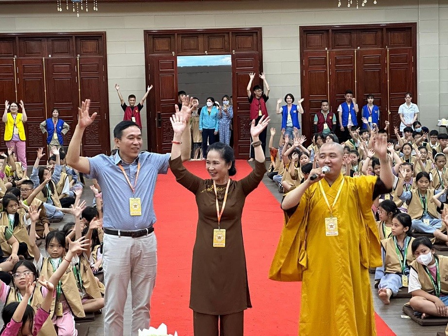 NSND Lan Hương NSND Lan Hương