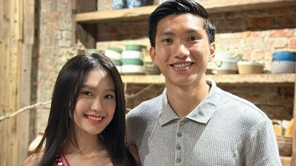 Nhan sắc thanh tú, mảnh mai của người đẹp Doãn Hải My - bạn gái cầu thủ Đoàn Văn Hậu