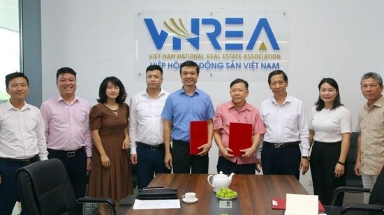 Đào tạo, bồi dưỡng và phát triển nhân lực cho thị trường bất động sản