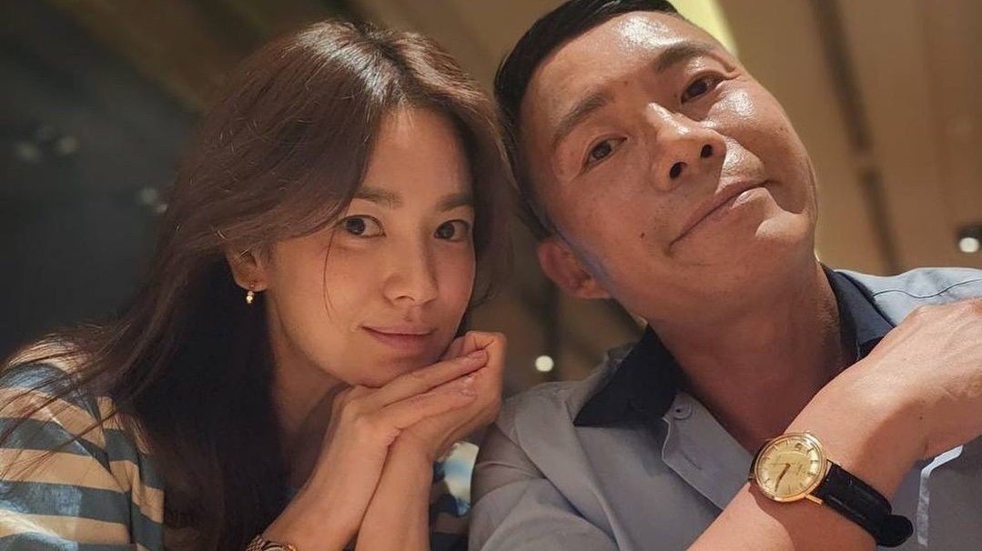 Song Hye Kyo không ngại đăng ảnh mặt mộc, khoe nhan sắc ở tuổi ngoại tứ tuần