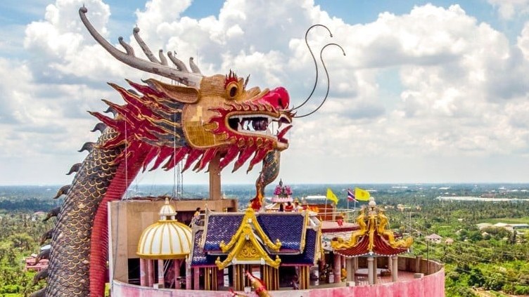 Nét độc đáo của ngôi chùa Wat Samphran tại Thái Lan