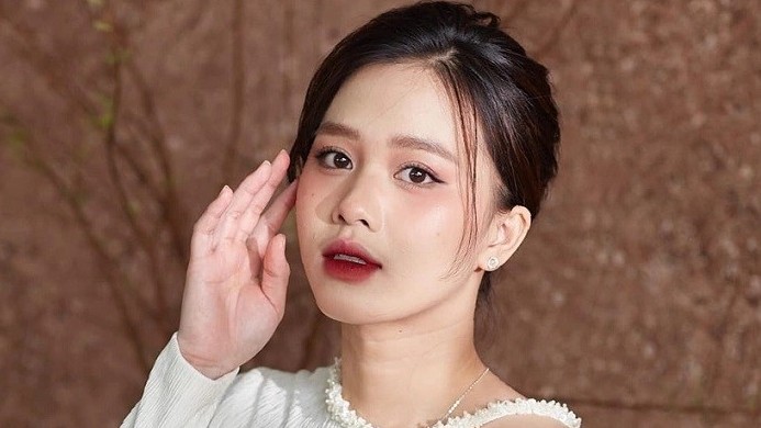 Nhan sắc ngọt ngào và ngoại hình đẹp vượt trội của bạn gái tiền đạo Nhâm Mạnh Dũng