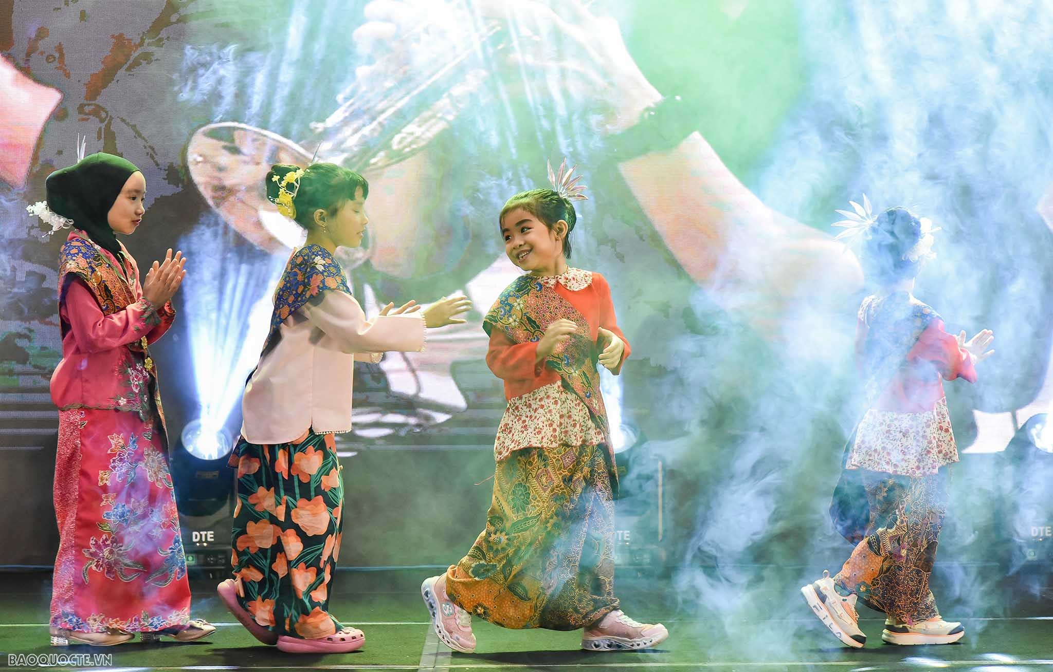 Một ASEAN không chỉ là bạn bè, mà còn là một gia đình