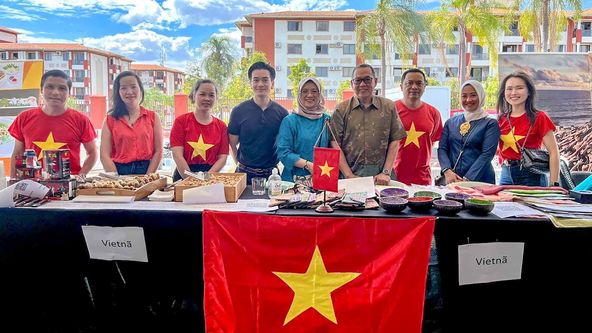 Đại sứ quán Việt Nam tại Brazil tham gia hội chợ văn hóa và ẩm thực các nước châu Á-châu Đại Dương năm 2023