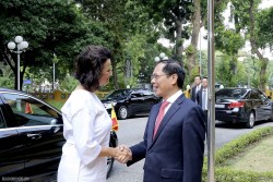 Bộ trưởng Ngoại giao Bùi Thanh Sơn tiếp Chủ tịch Thượng viện Bỉ Stephanie D’Hose