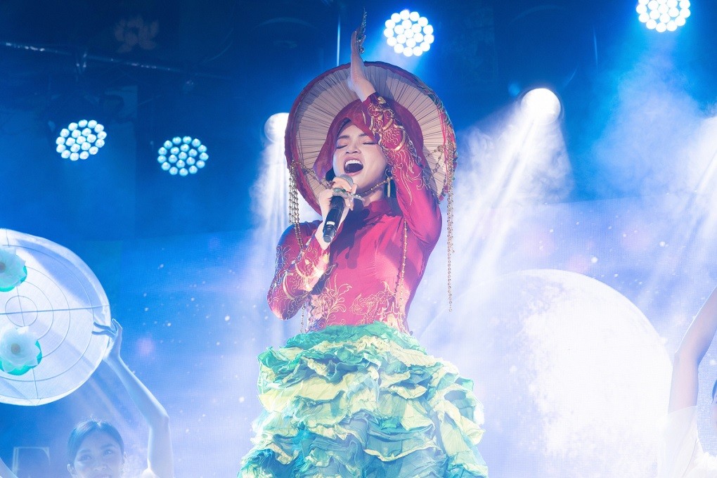 Ca sĩ Phạm Phương Thảo