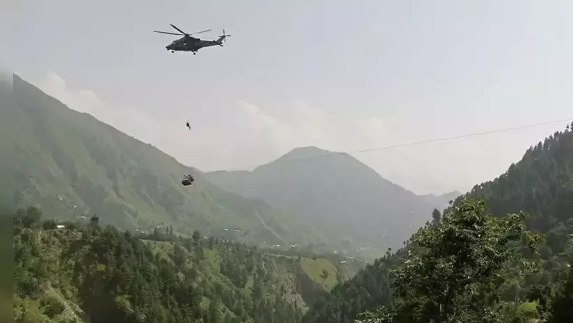 Pakistan: Giải cứu thành công nhóm học sinh mắc kẹt trên cáp treo ở độ cao 270m