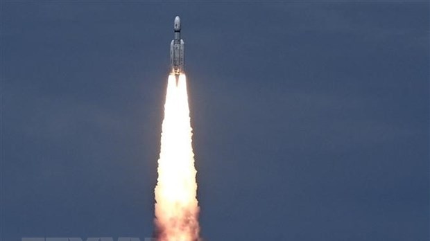 Tàu đổ bộ Ấn Độ đáp xuống bề mặt Mặt trăng thành công