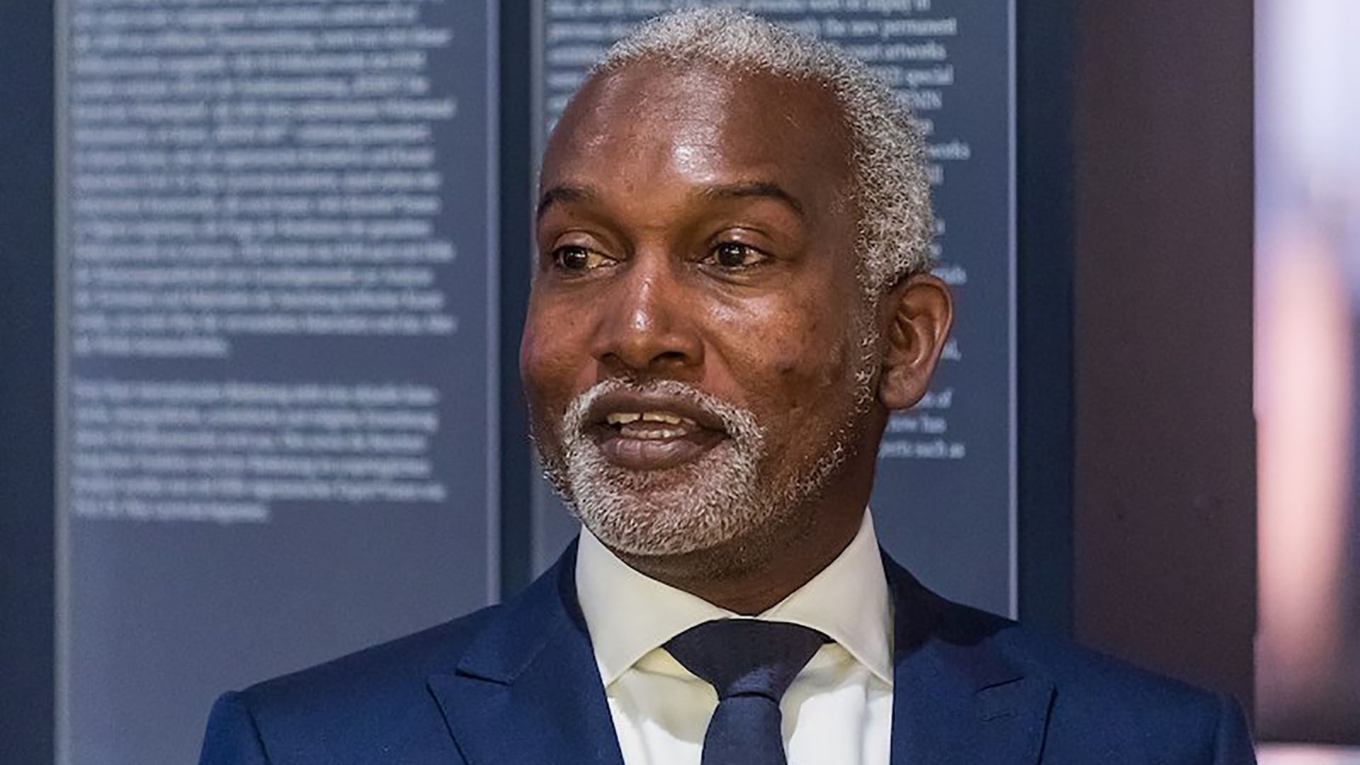 Điện mừng Bộ trưởng Ngoại giao nước Cộng hòa Liên bang Nigeria