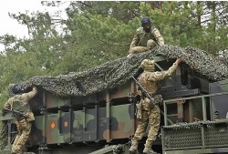 Ukraine nhận 'bảo bối' từ Mỹ, có thể tự sản xuất thiết bị quân sự?