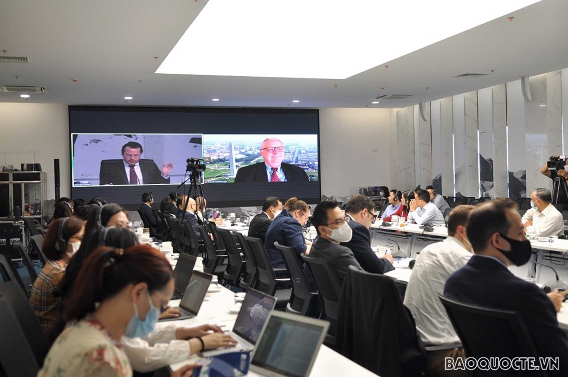 Xu thế ngoại giao hiện đại: Phát triển để thích ứng