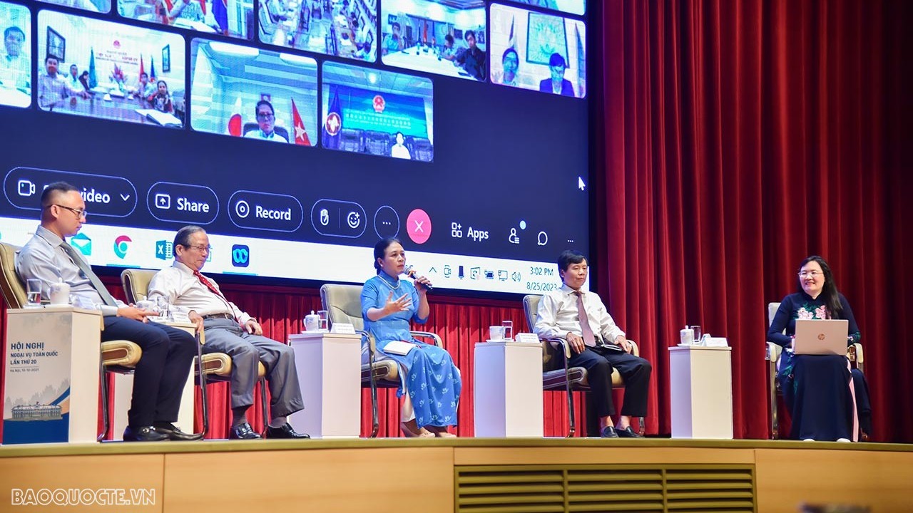 Tọa đàm ‘Phát huy truyền thống vẻ vang, xây dựng nền ngoại giao Việt Nam tiên phong, toàn diện, hiện đại, phụng sự Tổ quốc’