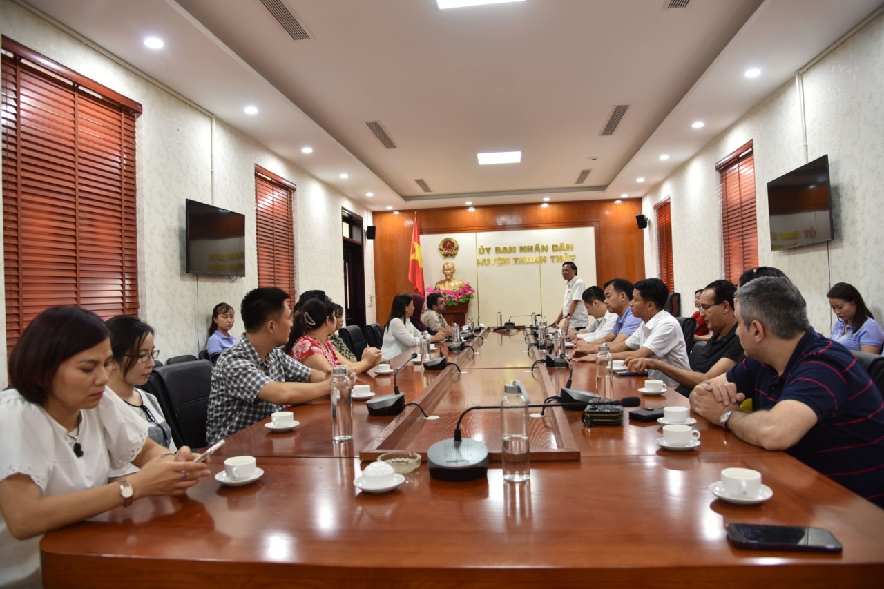 Đoàn báo chí nước ngoài tìm hiểu môi trường đầu tư tại Phú Thọ