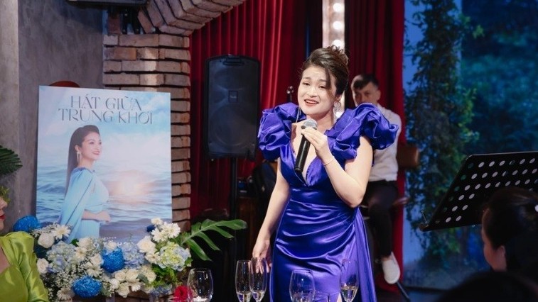 Ca sĩ Đỗ Tố Hoa ra album hát về tình yêu biển đảo, người lính