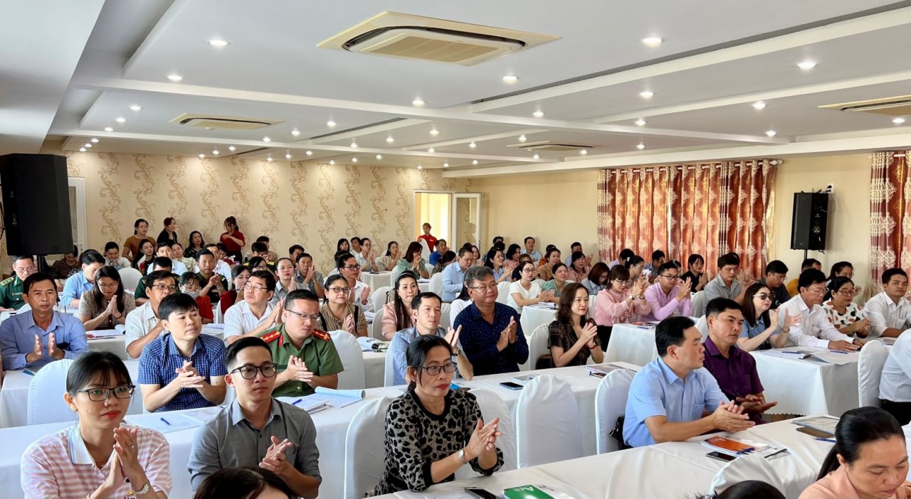 Khóa bồi dưỡng Kiến thức và kỹ năng đối ngoại, hội nhập quốc tế tại tỉnh Bạc Liêu.