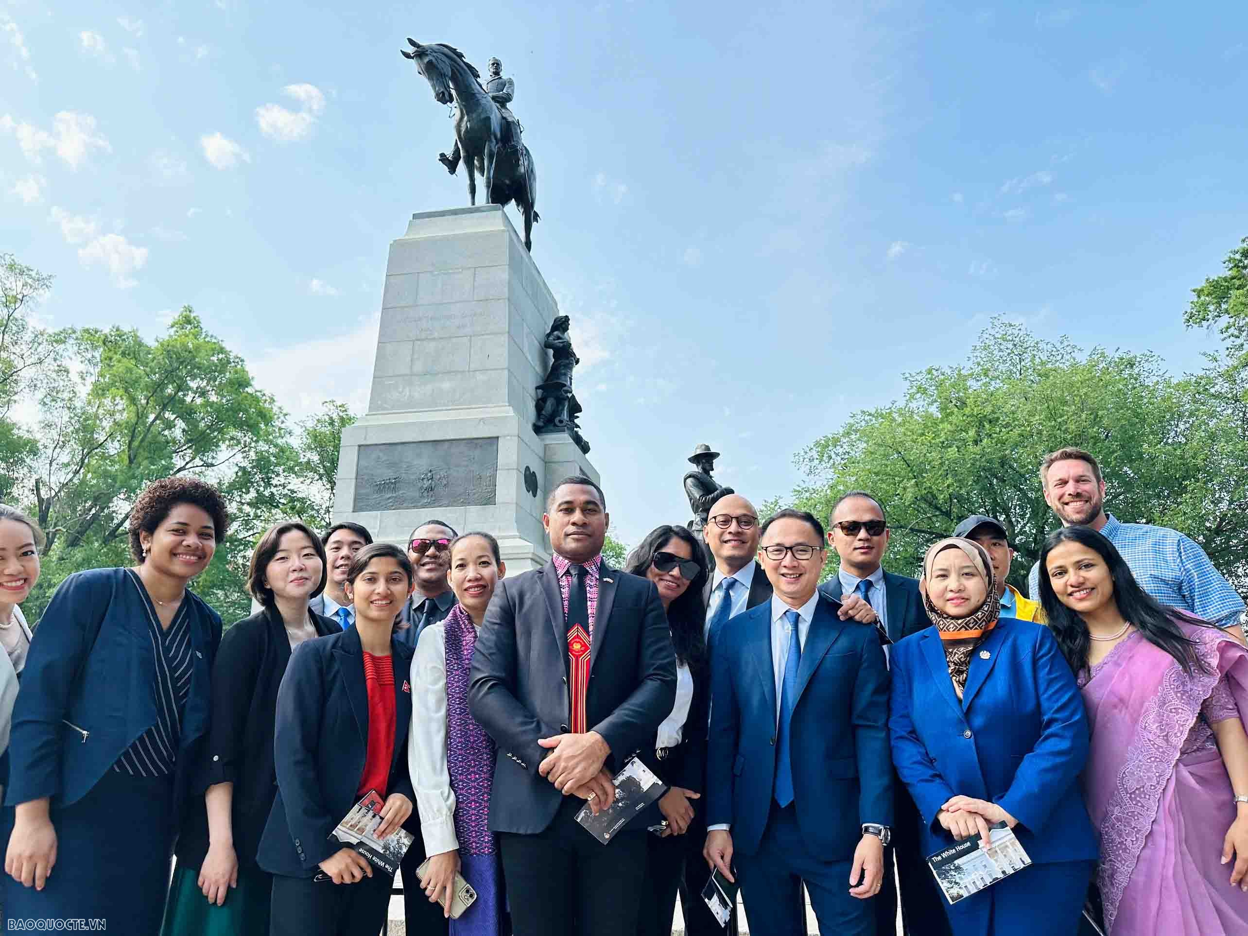 Phát huy sức trẻ Ngoại giao trong tình hình mới