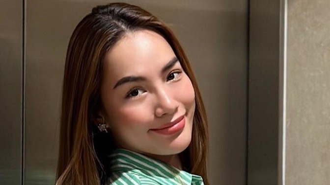 Những khoảnh khắc đời thường trong sáng, trẻ trung của Hoa hậu Hòa bình Việt Nam 2023 Lê Hoàng Phương