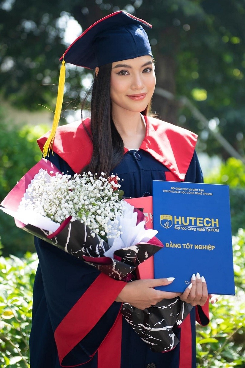 Ngắm vẻ đẹp đời thương trong sáng, trẻ trung của Hoa hậu Hòa bình Việt Nam 2023 Lê Hoàng Phương Ngắm vẻ đẹp đời thương trong sáng, trẻ trung của Hoa hậu Hòa bình Việt Nam 2023 Lê Hoàng Phương