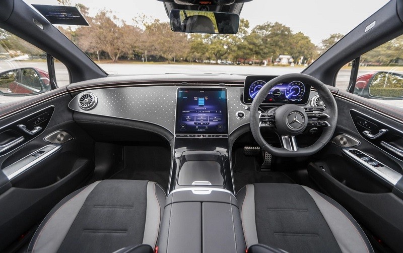 Cận cảnh xe điện Mercedes-Benz EQE350 vừa ra mắt tại Malaysia, giá gần 2,2 tỷ đồng Cận cảnh xe điện Mercedes-Benz EQE350 vừa ra mắt tại Malaysia, giá gần 2,2 tỷ đồng