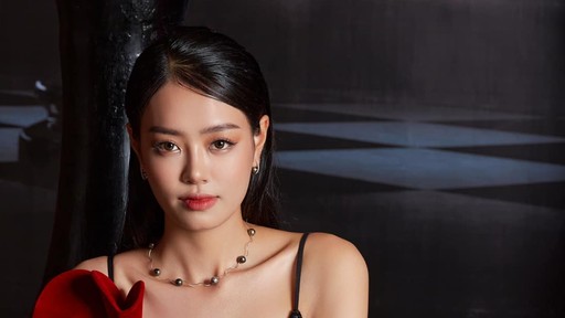 Nhan sắc ngọt ngào, rạng rỡ của Á hậu Bùi Khánh Linh