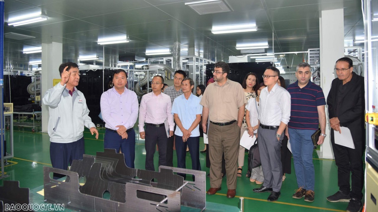 Phú Thọ luôn đồng hành với doanh nghiệp theo phương châm 'lợi ích hài hòa, rủi ro chia sẻ'