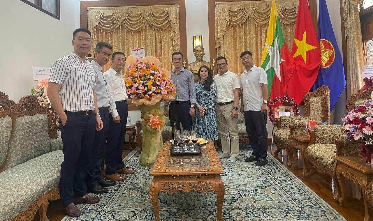 Các đơn vị của Việt Nam công tác tại Myanmar chúc mừng 78 năm ngày thành lập ngành ngoại giao Các đơn vị của Việt Nam công tác tại Myanmar chúc mừng 78 năm ngày thành lập ngành Ngoại giao