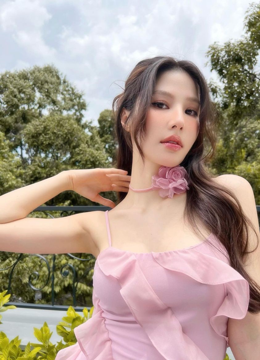 Diễn viên Diễm My 9X