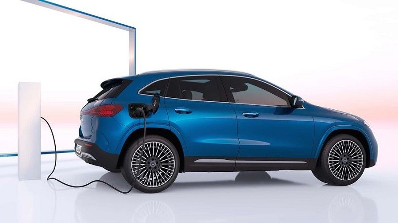 Cận cảnh SUV thuần điện Mercedes-Benz EQA 2024 sắp ra mắt tại châu Âu Cận cảnh SUV thuần điện Mercedes-Benz EQA 2024 sắp ra mắt tại châu Âu