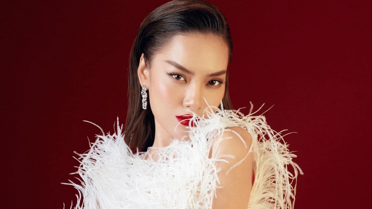 Không thể rời mắt khỏi vẻ đẹp đầy cuốn hút của Hoa hậu Lê Hoàng Phương