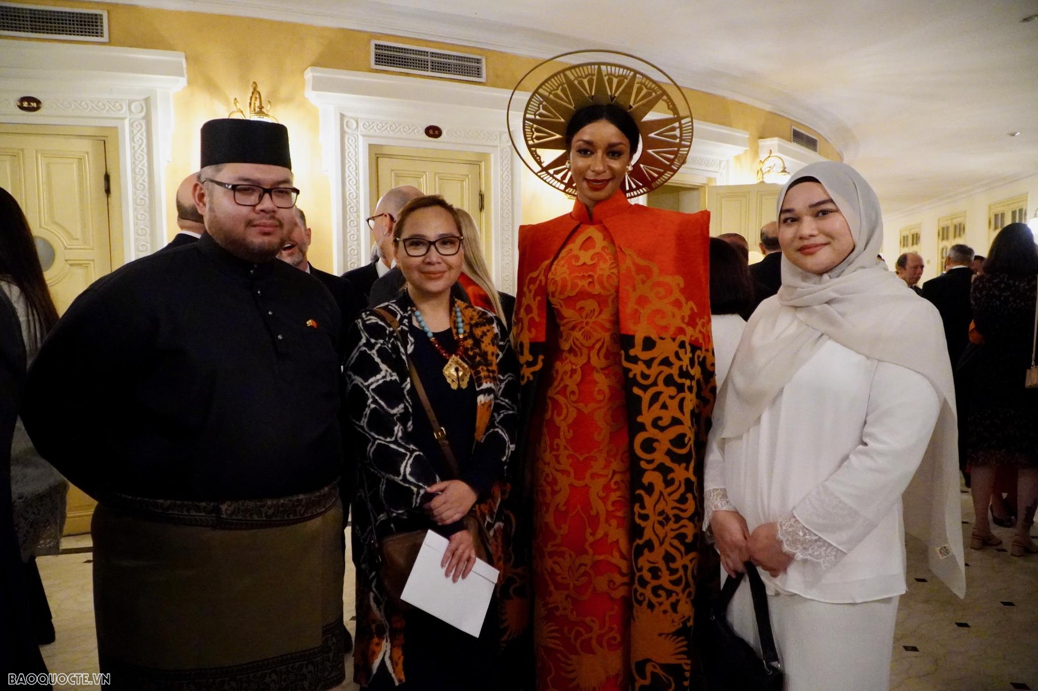 Long trọng tổ chức chương trình nhân dịp kỷ niệm 78 năm Quốc khánh Việt Nam Long trọng tổ chức chương trình nhân dịp kỷ niệm 78 năm Quốc khánh Việt Nam