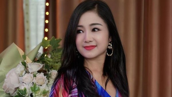 Sao Việt: NSND Thu Hà trẻ trung, nền nã; Hoa hậu Thùy Tiên đẹp ma mị