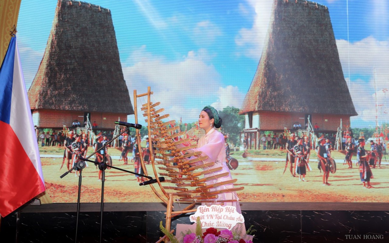 Long trọng Lễ kỷ niệm Quốc khánh Việt Nam tại CH Czech