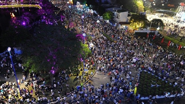 Hải Dương: Phố đi bộ Bạch Đằng rộn ràng ngày Quốc khánh