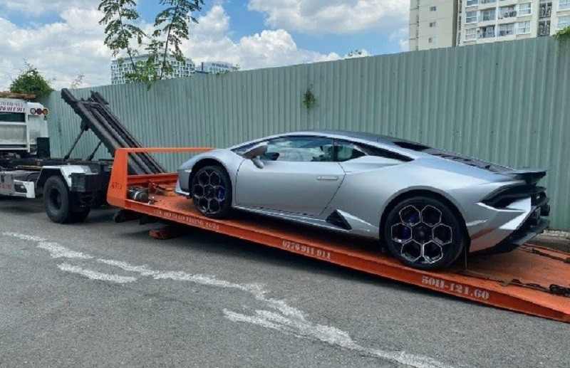 Siêu xe Lamborghini Huracan Tecnica vừa đặt chân tới Việt Nam. Siêu xe Lamborghini Huracan Tecnica vừa đặt chân tới Việt Nam.