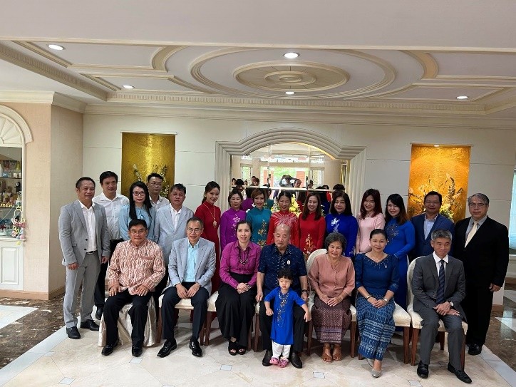 Làm công tác cộng đồng tại các tỉnh Đông Bắc Thái Lan Làm công tác cộng đồng tại các tỉnh Đông Bắc Thái Lan