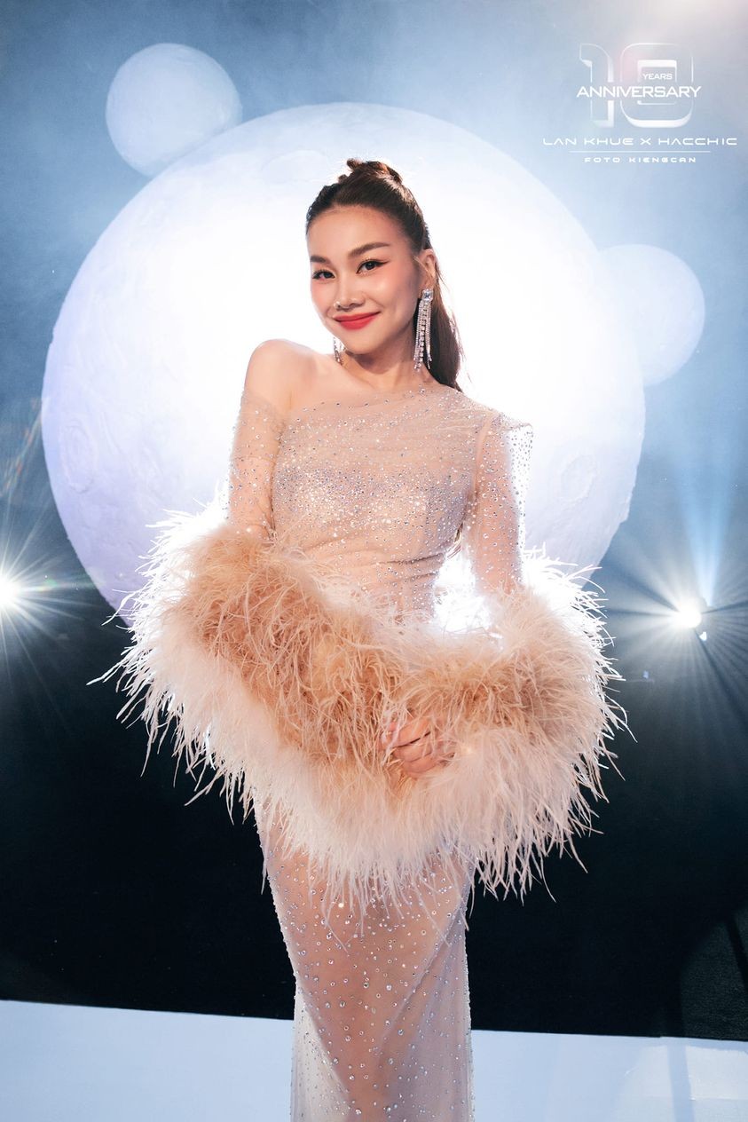 Siêu mẫu Thanh Hằng