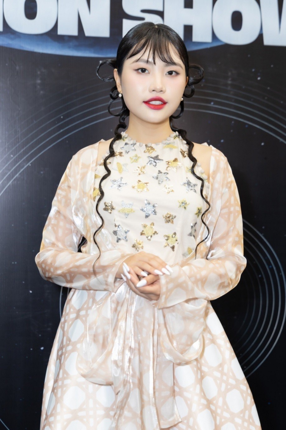 Ngắm dàn mỹ nhân dự show thời trang kỷ niệm 10 năm làm nghề của siêu mẫu Lan Khuê