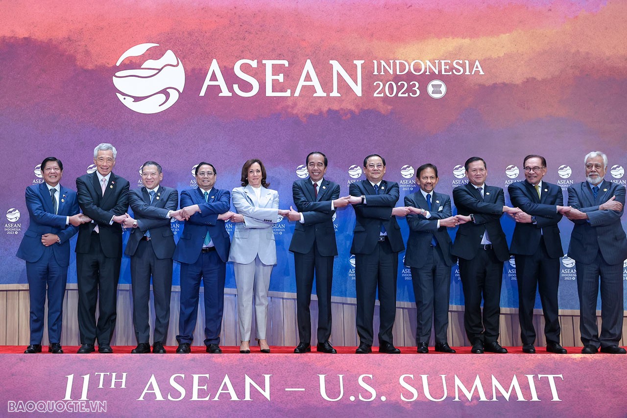 ASEAN-43: Phó Tổng thống Hoa Kỳ cho biết sẽ lập Trung tâm ASEAN-Hoa Kỳ tại Washington DC ASEAN-43: Phó Tổng thống Kamala Harris cho biết sẽ lập Trung tâm ASEAN-Hoa Kỳ tại Washington DC