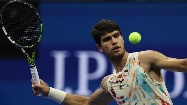 Bán kết US Open 2023: Carlos Alcaraz đối đầu Daniil Medvedev, tiến gần cơ hội bảo vệ ngôi vương