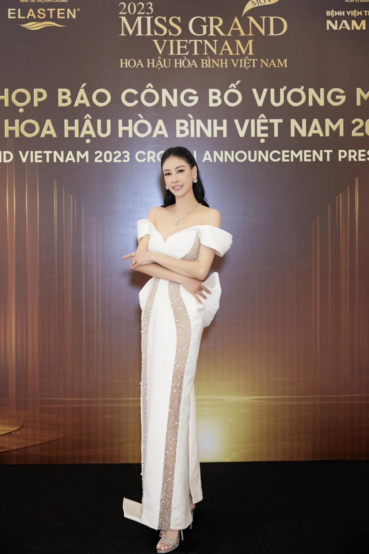 Hoa hậu Hà Kiều Anh