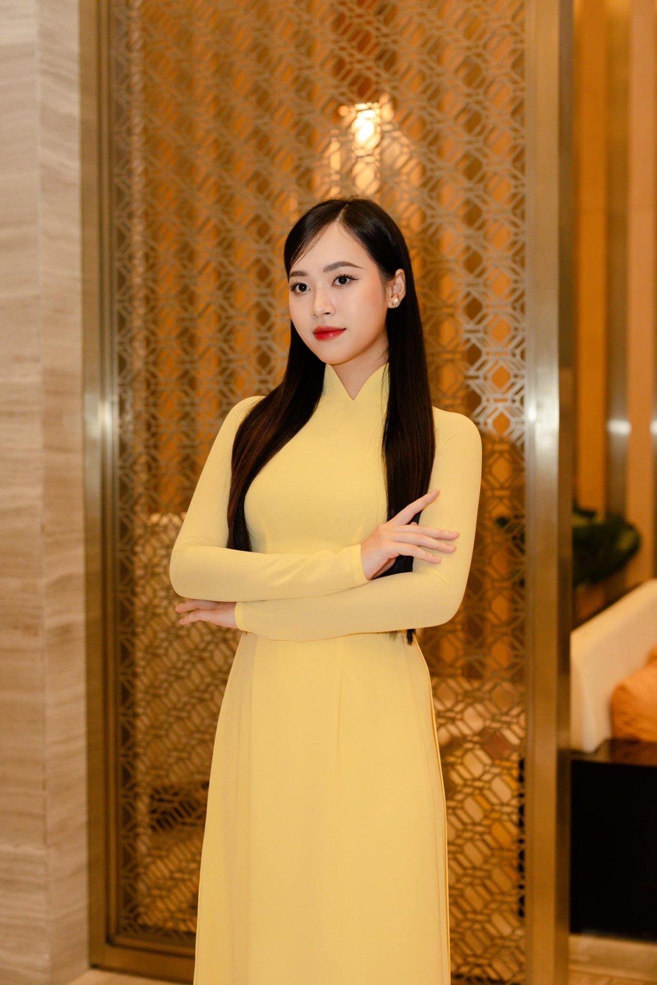 Á hậu Trịnh Thùy Linh