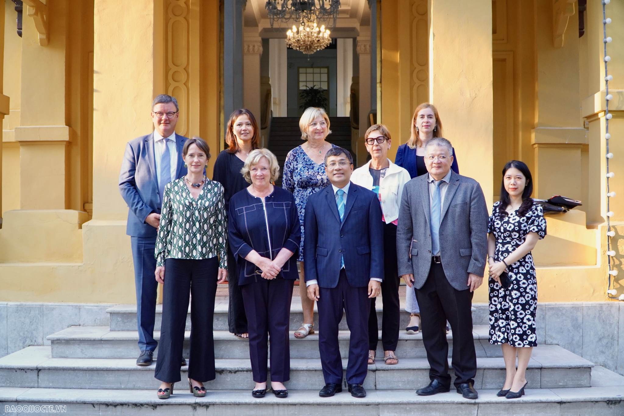 Tiếp tục tăng cường tình hữu nghị Việt Nam-Pháp