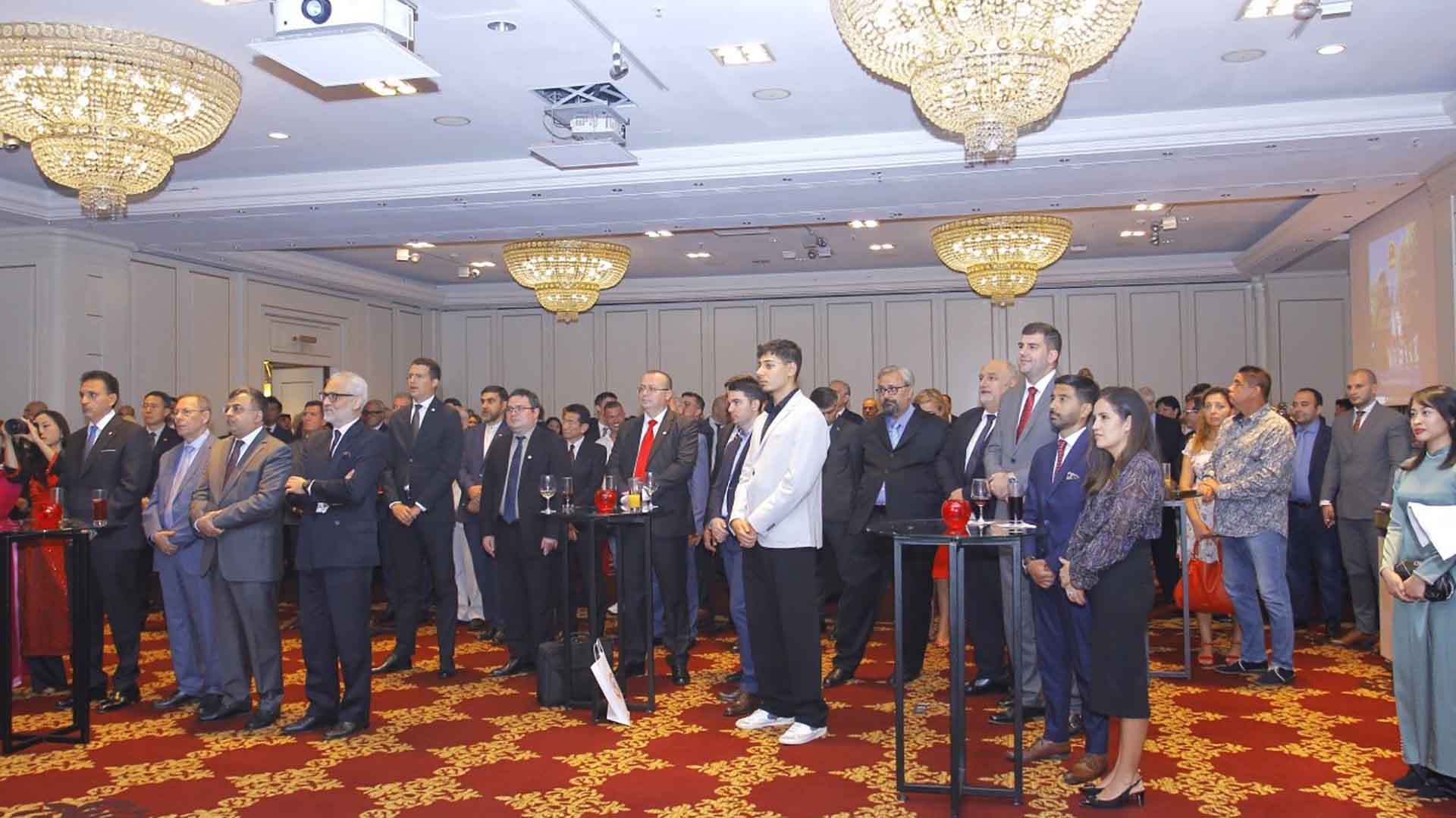 Các đại biểu tham dự sự kiện.