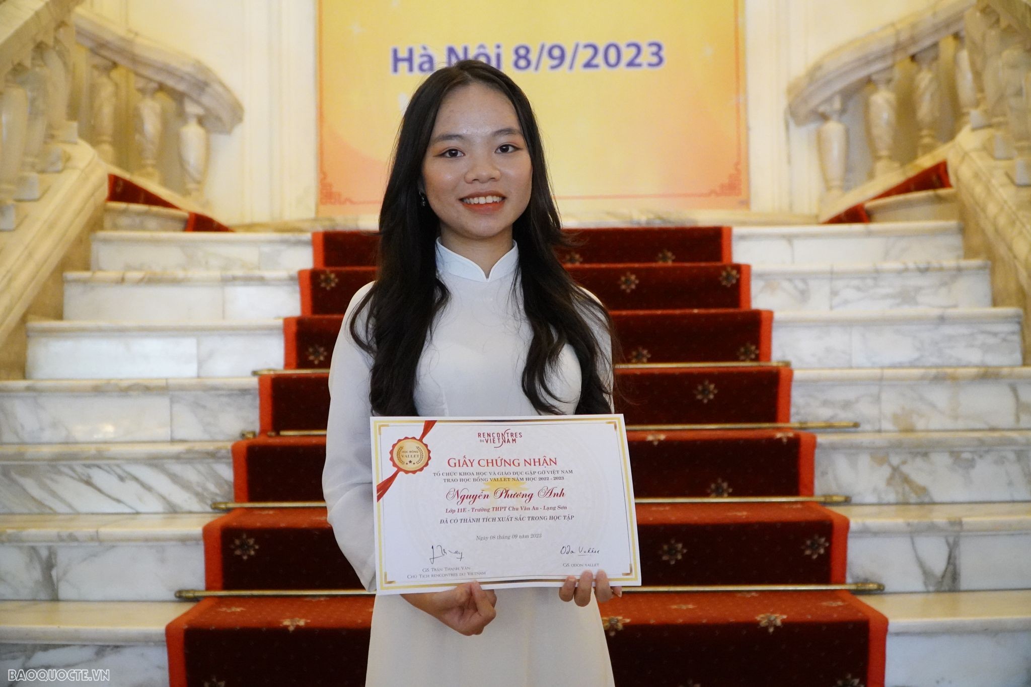 Trao học bổng Vallet cho 427 học sinh xuất sắc của các tỉnh phía Bắc Trao học bổng Vallet cho 427 học sinh xuất sắc của các tỉnh phía Bắc