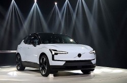 Cận cảnh xe điện Volvo EX30 vừa ra mắt tại Thái Lan, phạm vi hoạt động tối đa 480 km