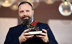 Phim Poor Things của đạo diễn Yorgos Lanthimos thắng lớn tại LHP Venice 2023