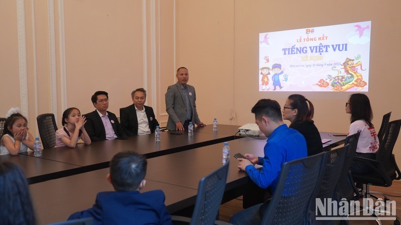 Ông Nguyễn Hải Đăng (đứng), Phó Bí thư Đảng ủy Việt Nam tại LB Nga phát biểu tại sự kiện. (Nguồn: nhandan.vn) Ông Nguyễn Hải Đăng (đứng), Phó Bí thư Đảng ủy Việt Nam tại LB Nga phát biểu tại sự kiện. (Nguồn: nhandan.vn)