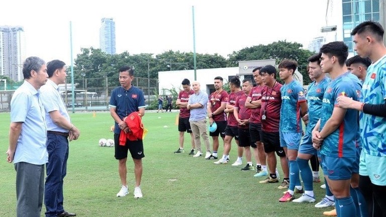 Trước khi lên đường dự Asiad 19, HLV Hoàng Anh Tuấn viết tâm thư cảm ơn người hâm mộ